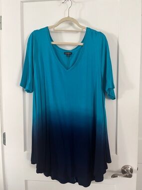 Lane Bryant Teal to Navy Ombre V-Neck Short Sleeve Tunic